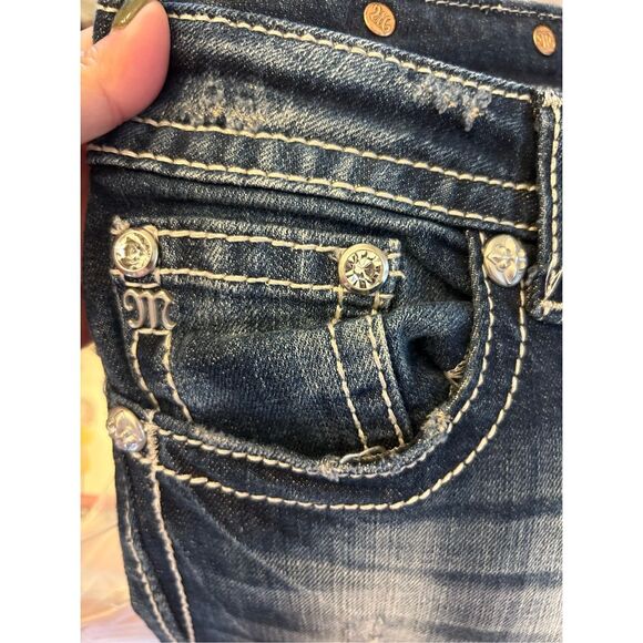Y2K Miss Me Low-rise Bootcut Jeans sz 27 Bling embroidered Whiskering Distress - Picture 8 of 9